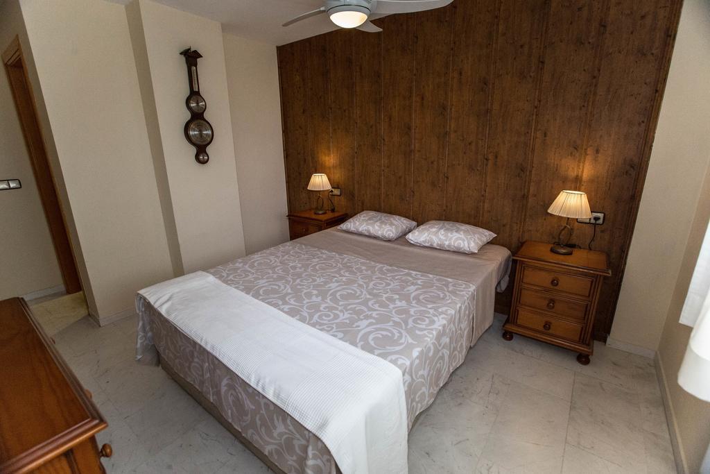 Deluxe Sea View Apartments ตอร์เรโมลิโนส ภายนอก รูปภาพ
