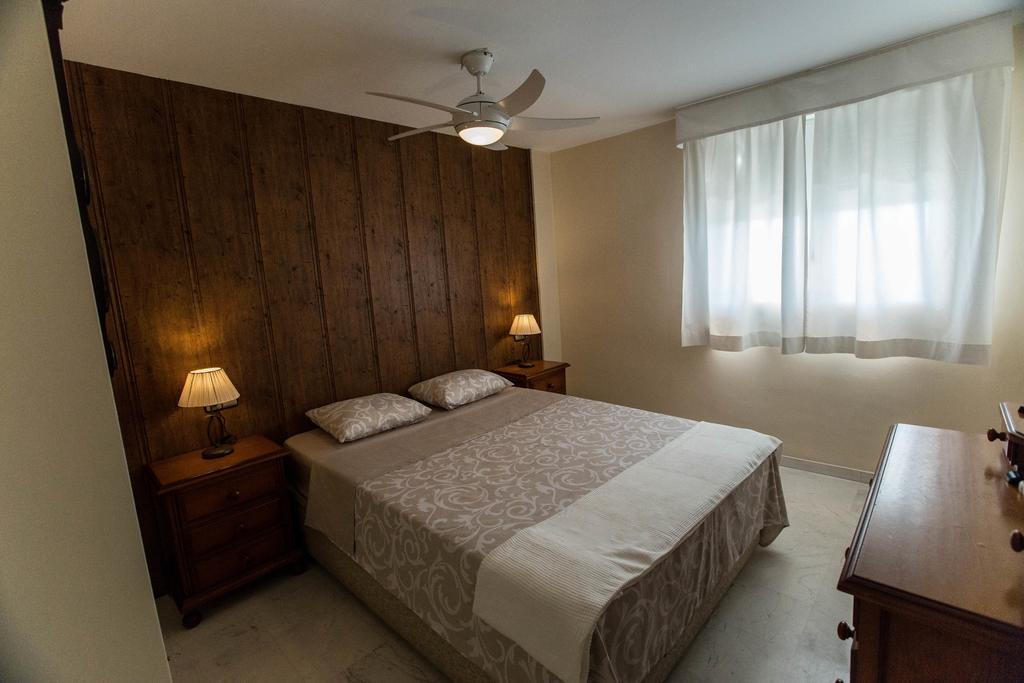Deluxe Sea View Apartments ตอร์เรโมลิโนส ภายนอก รูปภาพ